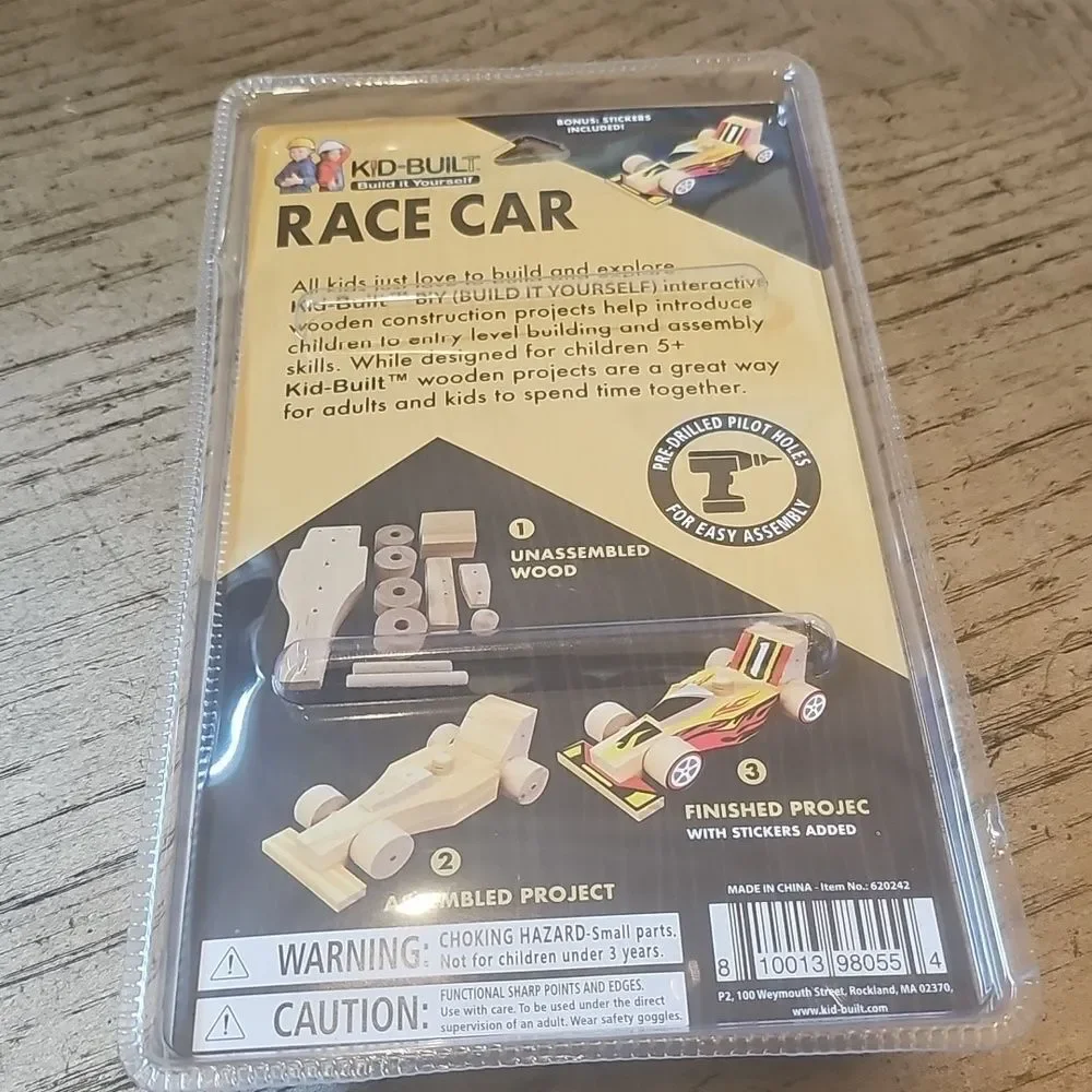 Kids Wooden Race Car Kit NWT